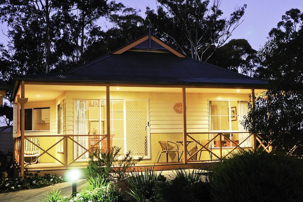 Waverley House Cottages Lakes Entrance Exterior foto
